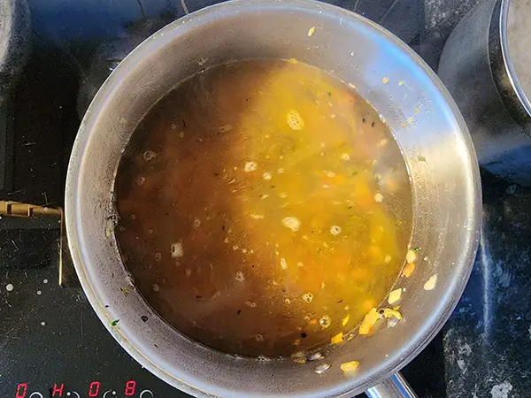 Cooking lentil soup