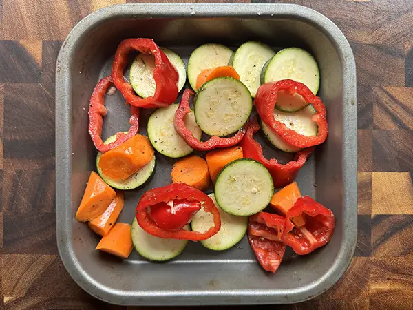 Sliced vegetables in the tray