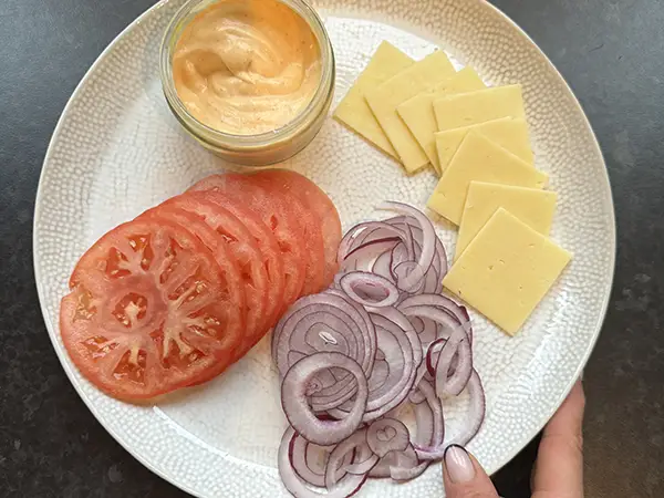 Toppings for the chicken cutletsd